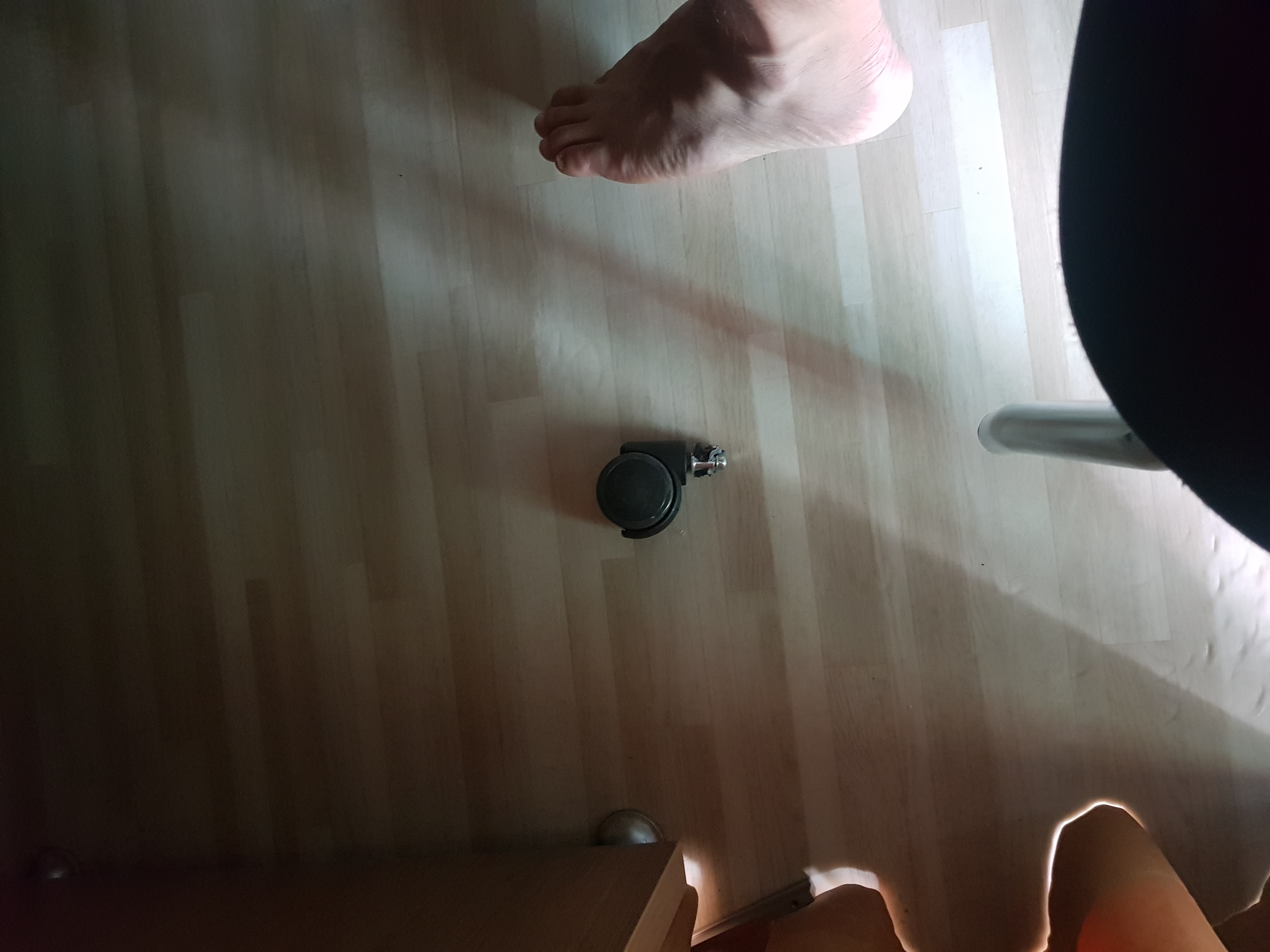 4호관 a동 314호 의자 수리 부탁드려요