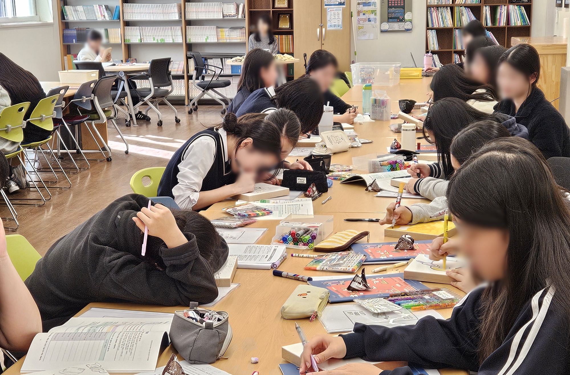 제주대학교 국어문화원, 지역 도서관과 '2025 청소년 문해력 교실' 마무리