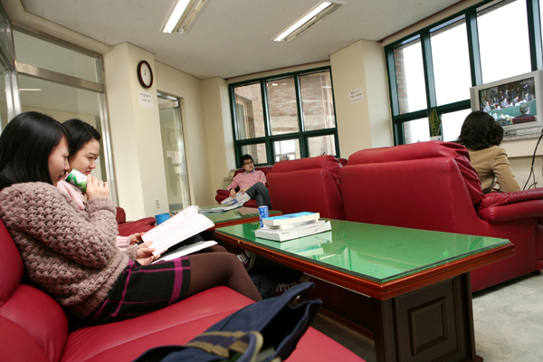 2호관A동 휴게실