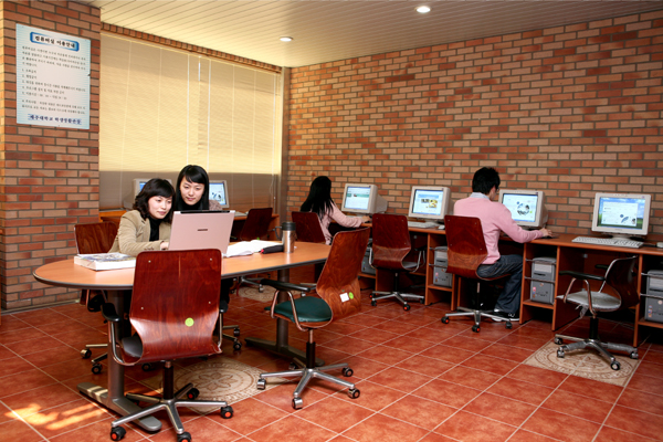 2호관A동 컴퓨터실