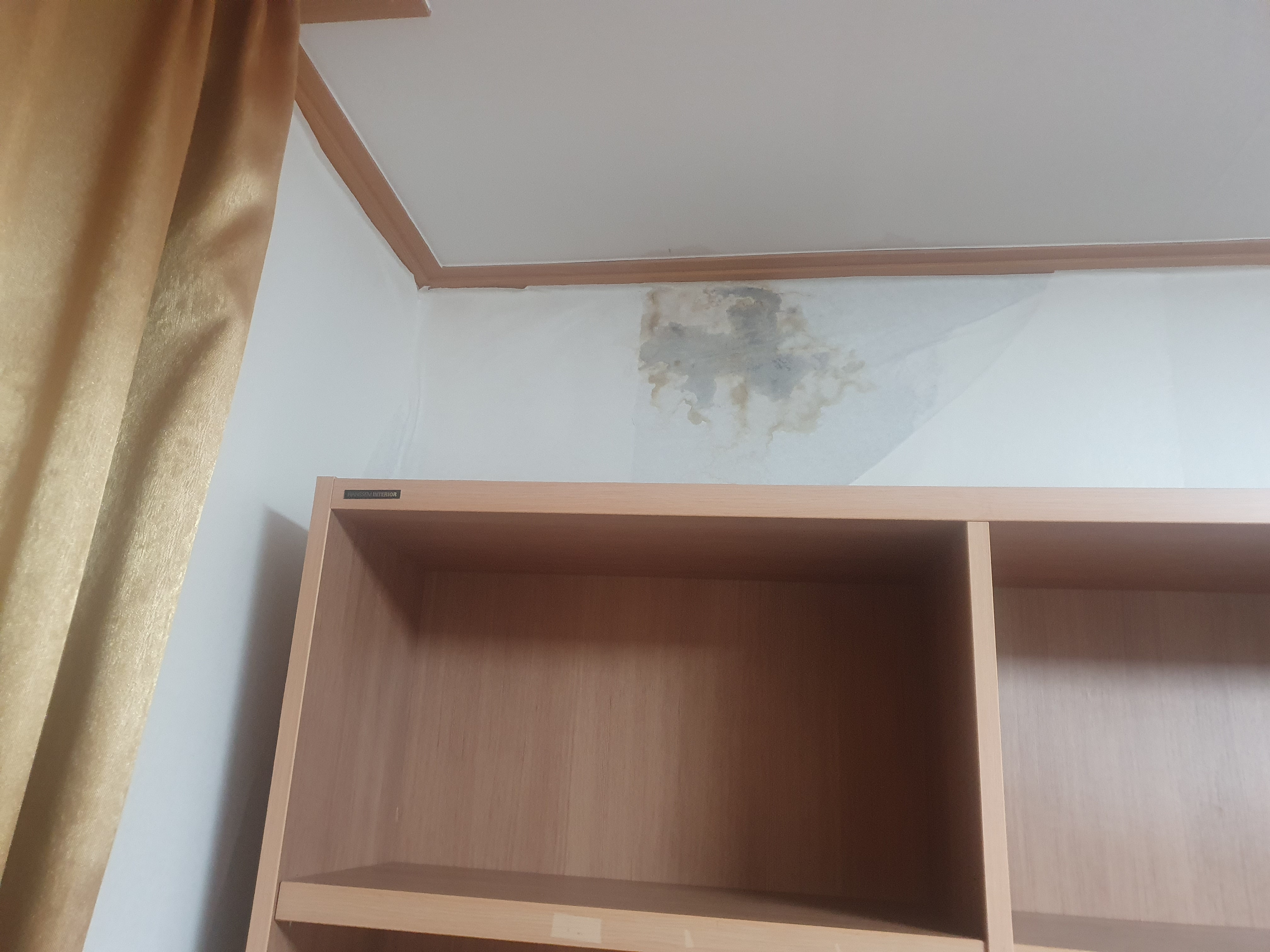 4호관 B동 438호 수리 신청합니다.