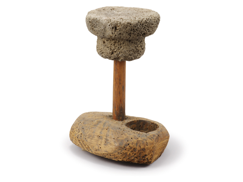 등경돌(돌촛대)